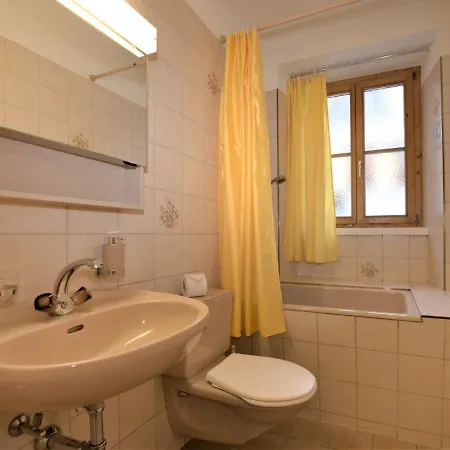 Chesa Corvatsch By Interhome ポントレジナ